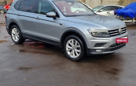 Volkswagen Tiguan II, 2020 год, 2 900 000 рублей, 4 фотография