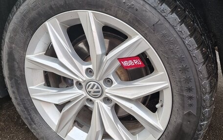 Volkswagen Tiguan II, 2020 год, 2 900 000 рублей, 13 фотография
