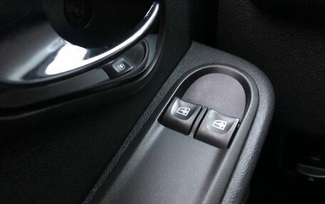 Renault Duster I рестайлинг, 2017 год, 1 295 000 рублей, 13 фотография