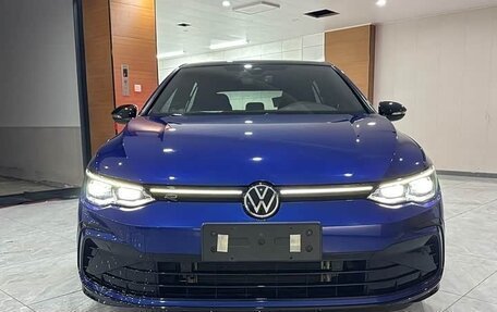 Volkswagen Golf VIII, 2022 год, 2 230 000 рублей, 2 фотография