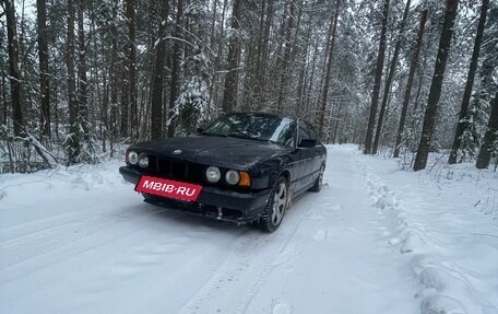 BMW 5 серия, 1993 год, 300 000 рублей, 3 фотография