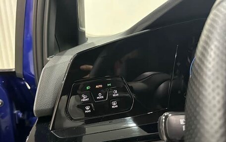 Volkswagen Golf VIII, 2022 год, 2 230 000 рублей, 10 фотография