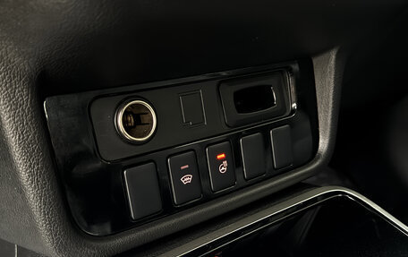 Mitsubishi Outlander III рестайлинг 3, 2017 год, 2 270 000 рублей, 22 фотография