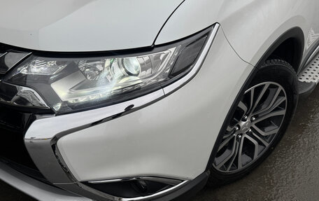 Mitsubishi Outlander III рестайлинг 3, 2017 год, 2 270 000 рублей, 29 фотография