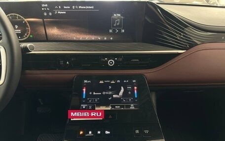 Infiniti QX80, 2025 год, 17 500 000 рублей, 13 фотография