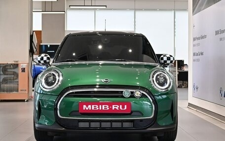 MINI Hatch, 2022 год, 2 450 000 рублей, 5 фотография