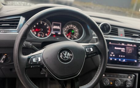 Volkswagen Tiguan II, 2021 год, 2 800 000 рублей, 5 фотография