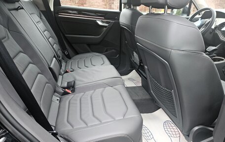 Volkswagen Touareg III, 2025 год, 8 400 000 рублей, 16 фотография