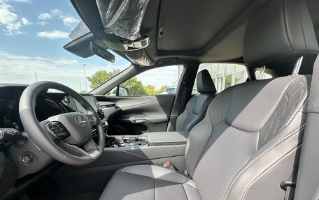 Lexus RX IV рестайлинг, 2025 год, 8 300 000 рублей, 10 фотография