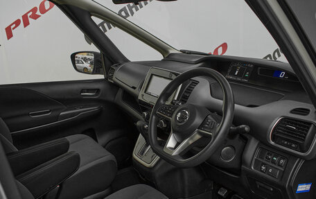 Nissan Serena IV, 2018 год, 2 140 000 рублей, 13 фотография