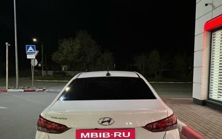 Hyundai Solaris II рестайлинг, 2017 год, 950 000 рублей, 6 фотография