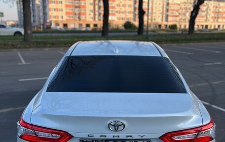 Toyota Camry, 2019 год, 3 350 000 рублей, 8 фотография