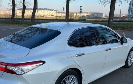 Toyota Camry, 2019 год, 3 350 000 рублей, 11 фотография