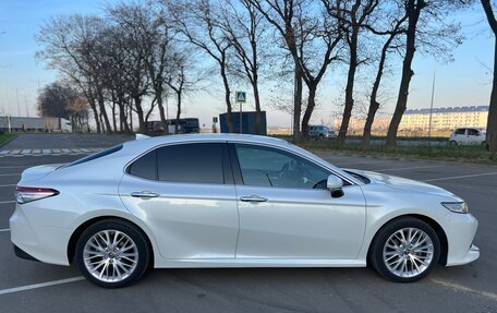 Toyota Camry, 2019 год, 3 350 000 рублей, 12 фотография