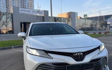 Toyota Camry, 2019 год, 3 350 000 рублей, 15 фотография