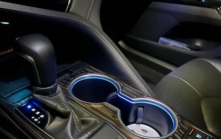 Toyota Camry, 2019 год, 3 350 000 рублей, 27 фотография