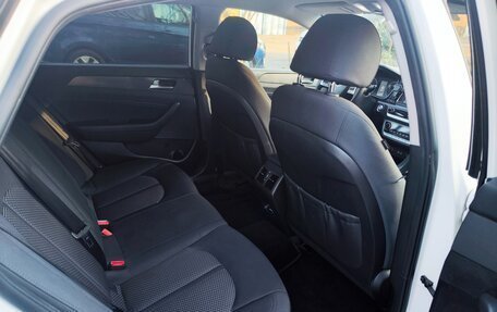 Hyundai Sonata VII, 2018 год, 1 950 000 рублей, 21 фотография