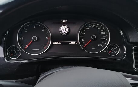 Volkswagen Touareg III, 2012 год, 1 700 000 рублей, 10 фотография