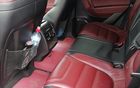 Volkswagen Touareg III, 2012 год, 1 700 000 рублей, 9 фотография