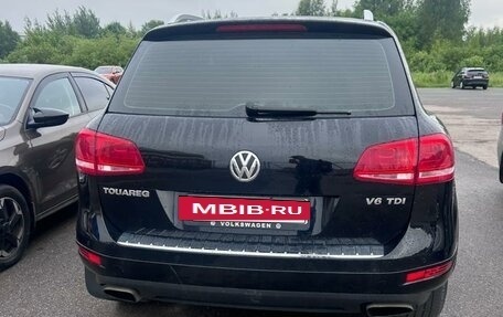 Volkswagen Touareg III, 2012 год, 1 700 000 рублей, 2 фотография