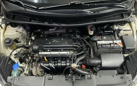 Hyundai Solaris II рестайлинг, 2012 год, 780 000 рублей, 19 фотография