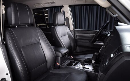 Mitsubishi Pajero IV, 2013 год, 1 999 000 рублей, 15 фотография