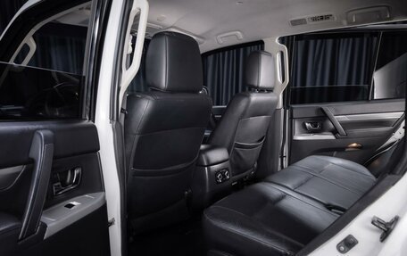 Mitsubishi Pajero IV, 2013 год, 1 999 000 рублей, 18 фотография