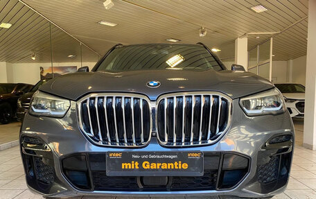 BMW X5, 2021 год, 7 778 000 рублей, 2 фотография