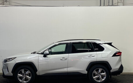 Toyota RAV4, 2021 год, 3 150 000 рублей, 5 фотография