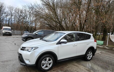 Toyota RAV4, 2013 год, 2 100 000 рублей, 2 фотография
