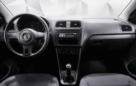 Volkswagen Polo VI (EU Market), 2012 год, 750 000 рублей, 10 фотография