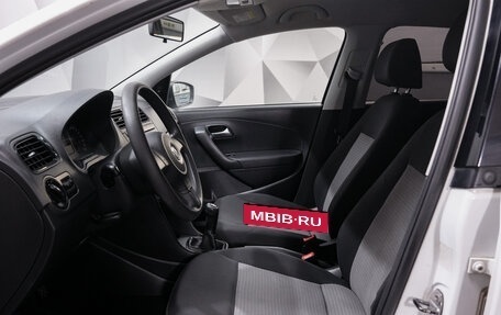 Volkswagen Polo VI (EU Market), 2012 год, 750 000 рублей, 9 фотография