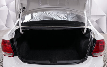 Volkswagen Polo VI (EU Market), 2012 год, 750 000 рублей, 19 фотография