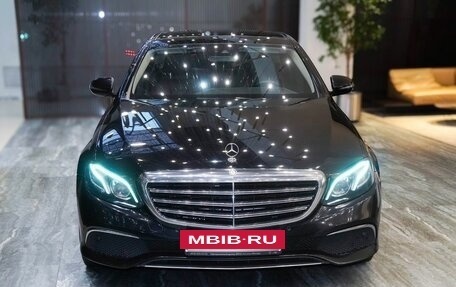 Mercedes-Benz E-Класс, 2016 год, 3 290 000 рублей, 3 фотография