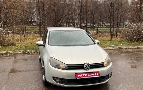 Volkswagen Golf VI, 2011 год, 800 000 рублей, 1 фотография