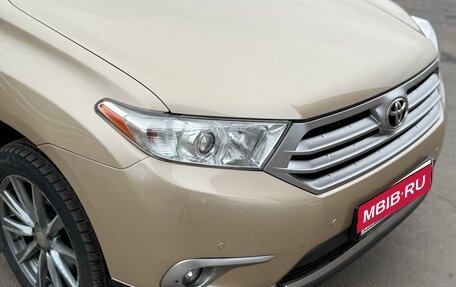 Toyota Highlander III, 2010 год, 1 620 000 рублей, 6 фотография