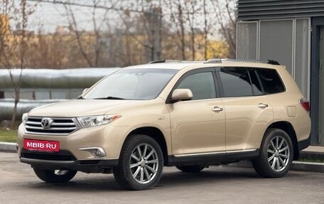 Toyota Highlander III, 2010 год, 1 620 000 рублей, 3 фотография