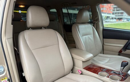 Toyota Highlander III, 2010 год, 1 620 000 рублей, 22 фотография