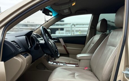 Toyota Highlander III, 2010 год, 1 620 000 рублей, 28 фотография