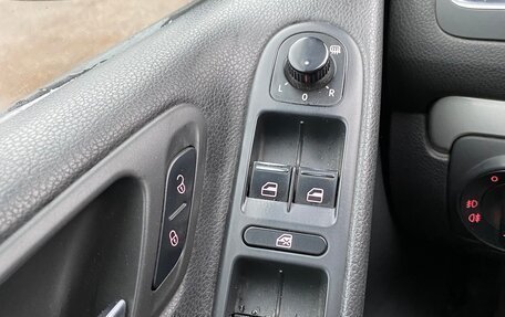 Volkswagen Golf VI, 2011 год, 800 000 рублей, 10 фотография