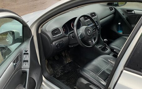 Volkswagen Golf VI, 2011 год, 800 000 рублей, 8 фотография