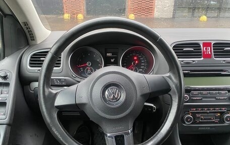 Volkswagen Golf VI, 2011 год, 800 000 рублей, 5 фотография