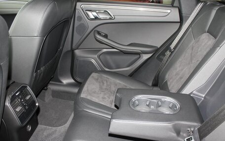 Porsche Macan I рестайлинг, 2025 год, 9 990 000 рублей, 20 фотография