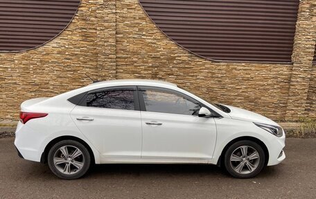 Hyundai Solaris II рестайлинг, 2017 год, 1 250 000 рублей, 6 фотография