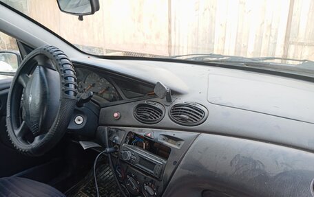 Ford Focus IV, 2001 год, 210 000 рублей, 5 фотография