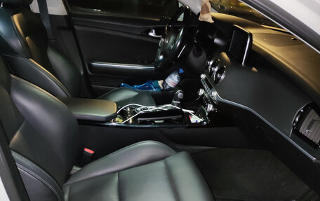 KIA Stinger I, 2019 год, 2 000 000 рублей, 9 фотография