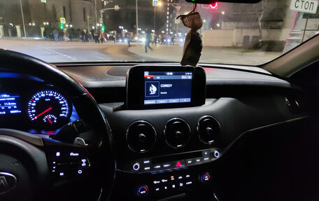 KIA Stinger I, 2019 год, 2 000 000 рублей, 12 фотография