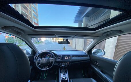 Honda Vezel, 2021 год, 2 199 000 рублей, 9 фотография