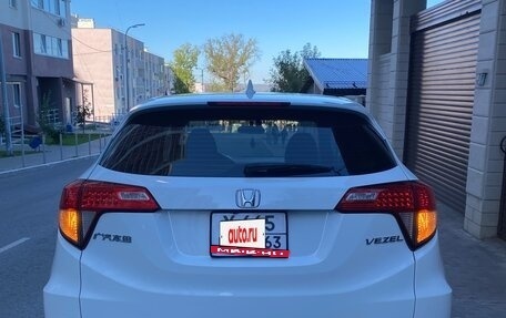 Honda Vezel, 2021 год, 2 199 000 рублей, 4 фотография