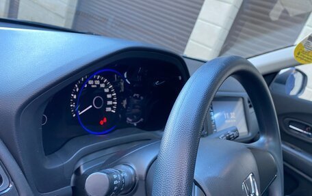 Honda Vezel, 2021 год, 2 199 000 рублей, 12 фотография